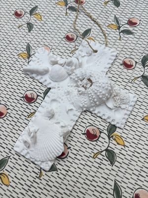 CROIX « COQUILLAGE »