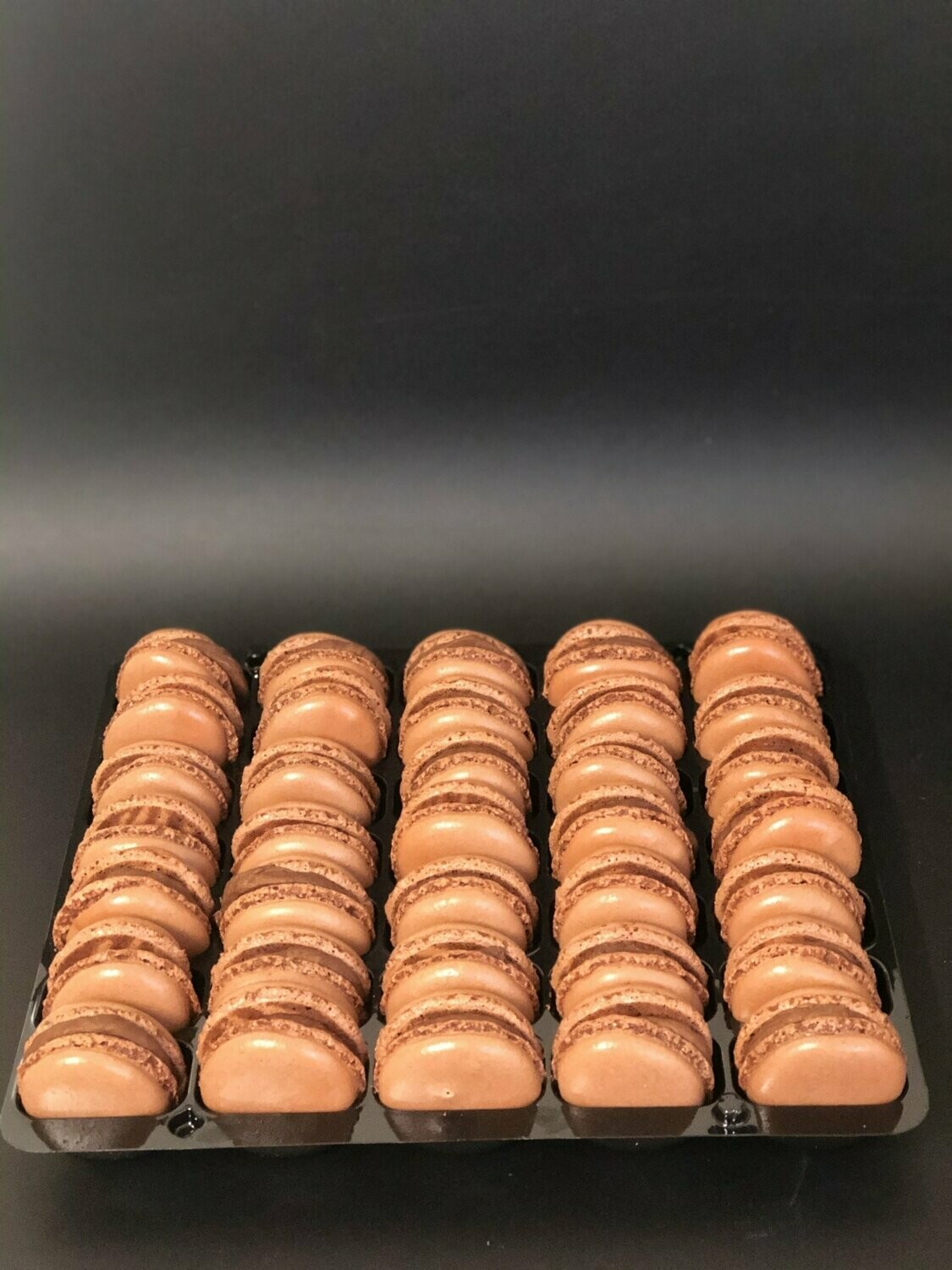 ALVEAOLE DE 35 MACARONS CHOCOLAT