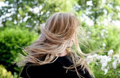 Cheveux sains et normaux