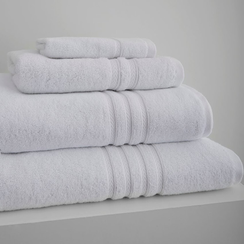 Ultimate White Towels (IJ)