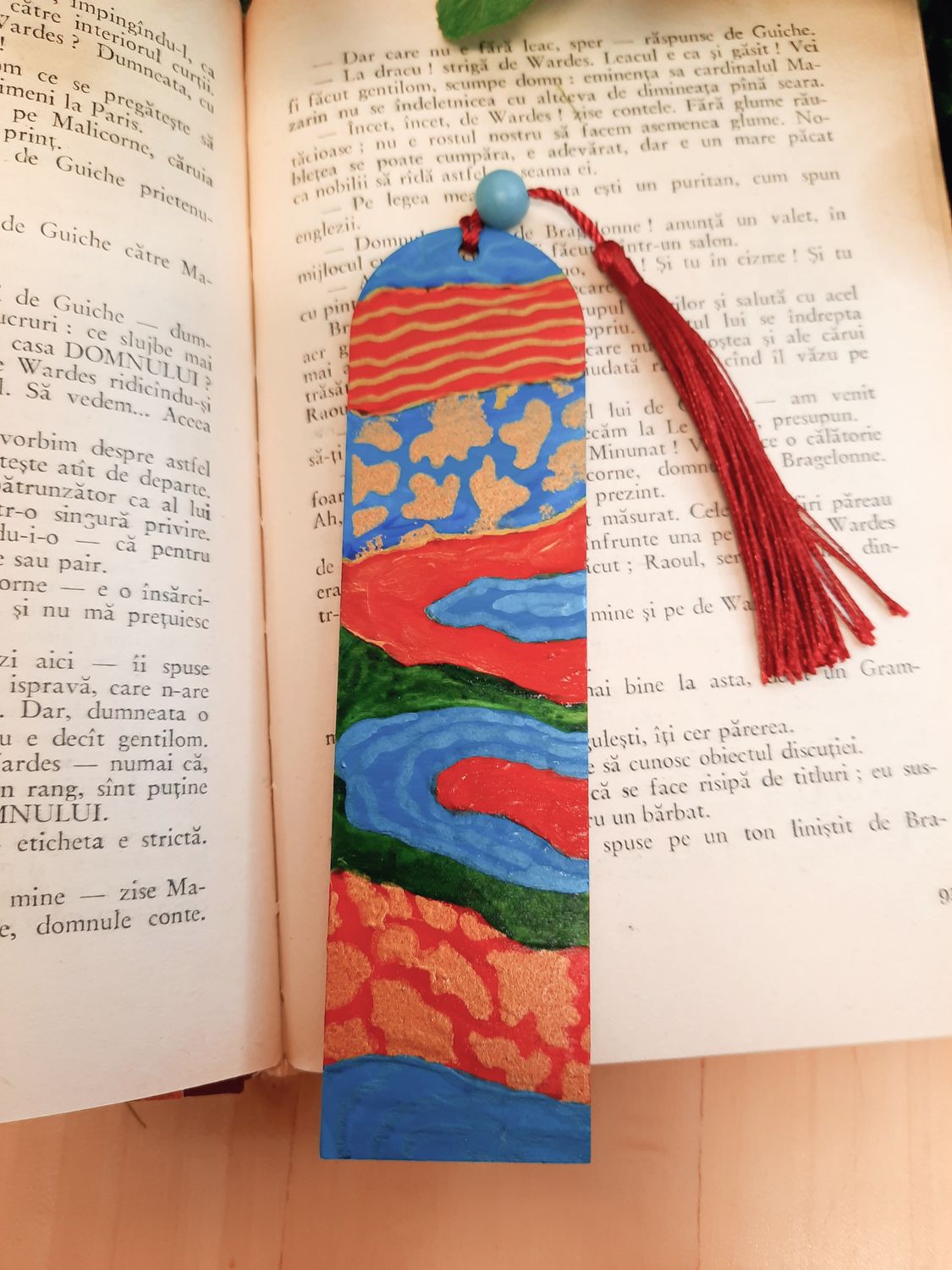 Semn de carte cu motive abstracte