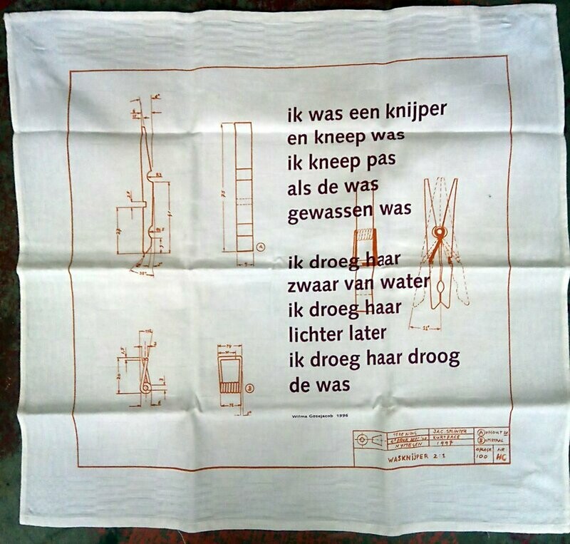 Een theedoek Twee knijpers