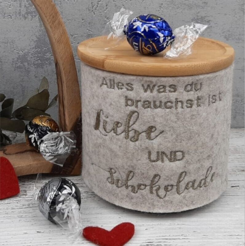 Vorratsglas
Alles was du brauchst ist Liebe und Schokolade