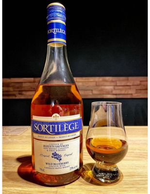 SORTILÈGE - LIQUEUR DE WHISKY ÉRABLE/BLEUET