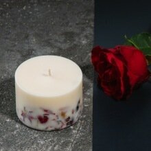 Sojas vaska svece ar Rožu – medus aromātu