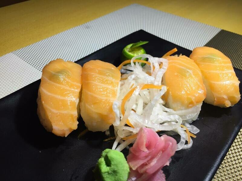 Salmon Sushi