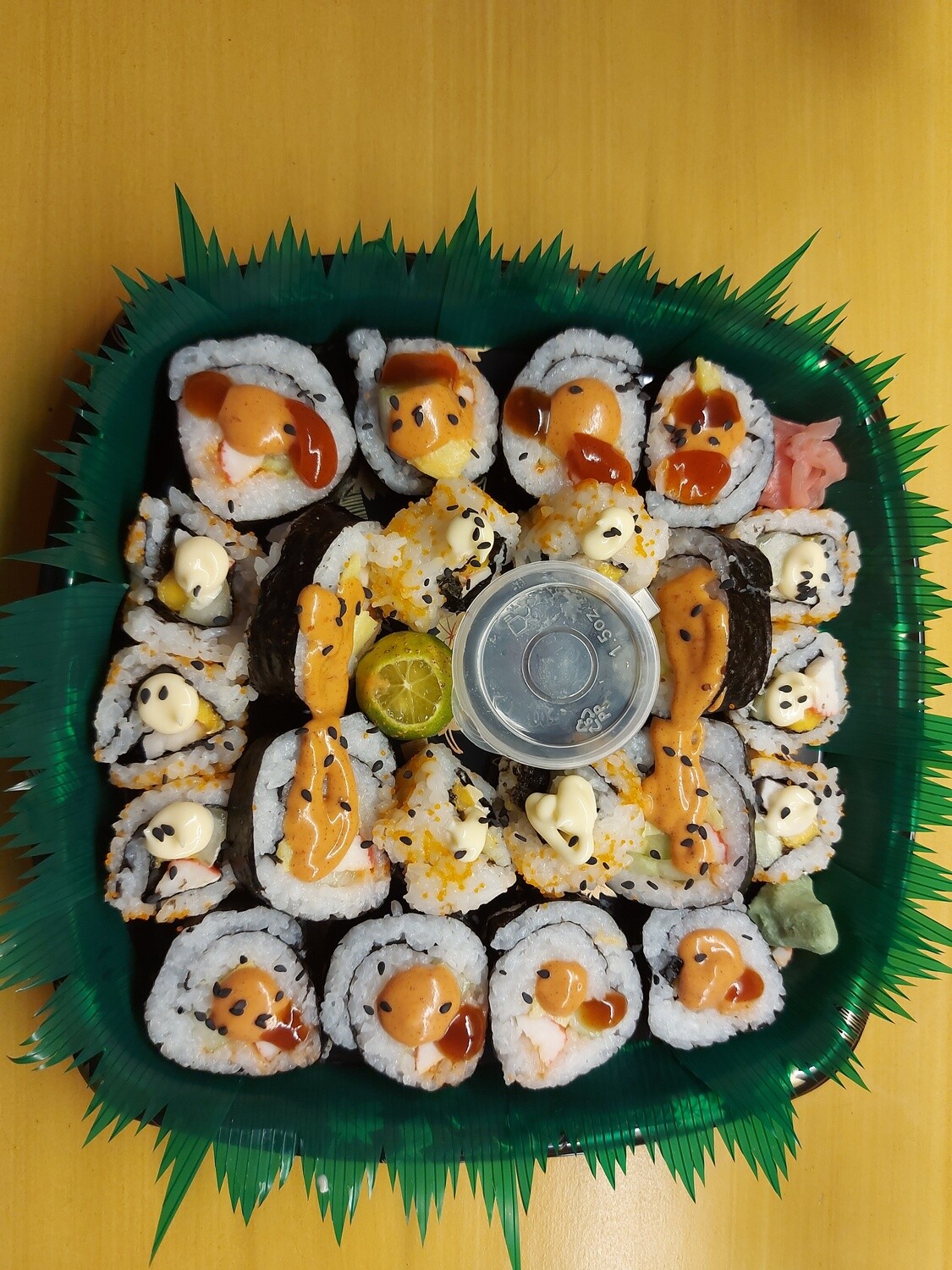 Mixed California and Foto Maki