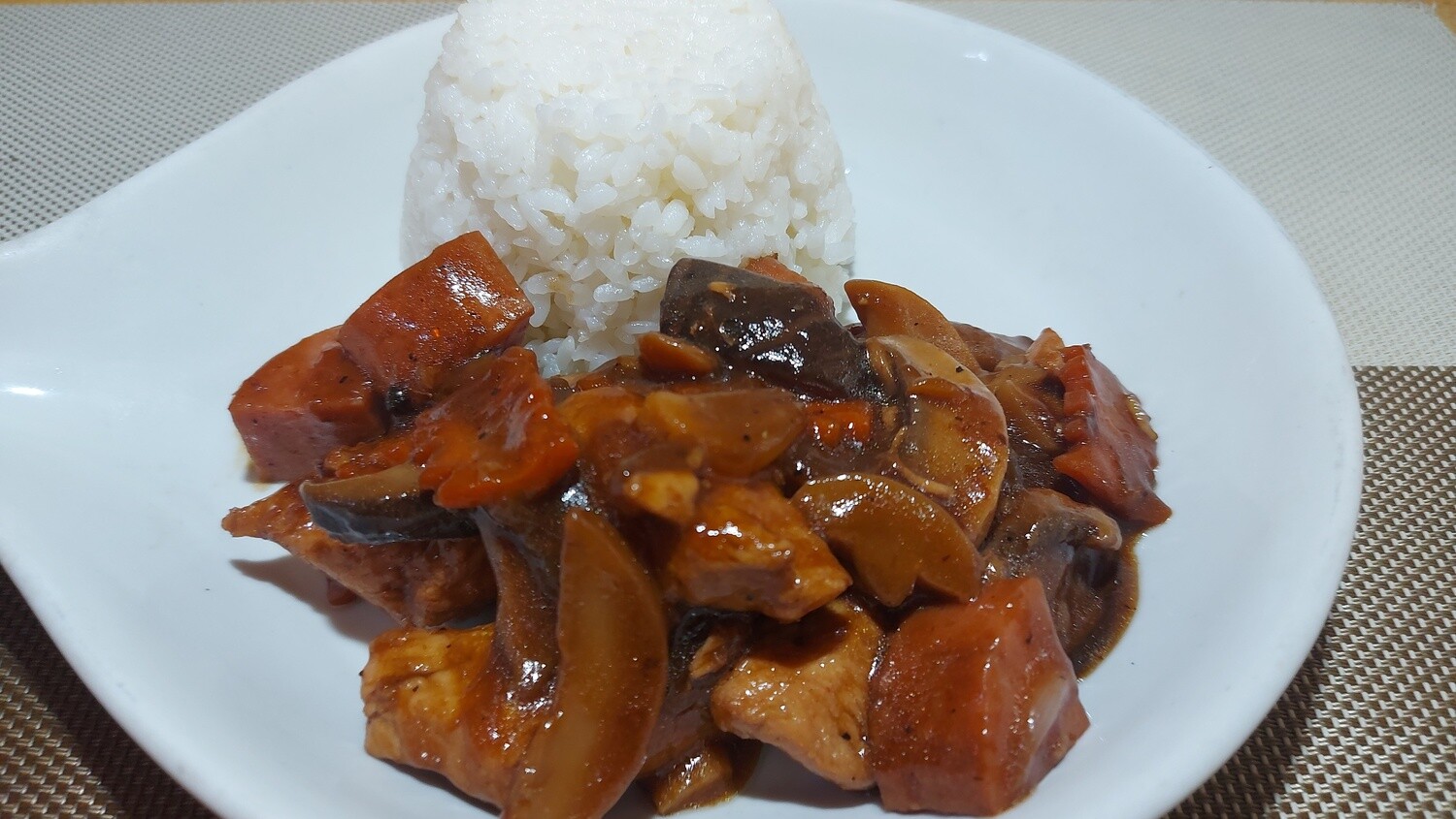 Mix Chicken, Sausage and Mushroom w/ Rice