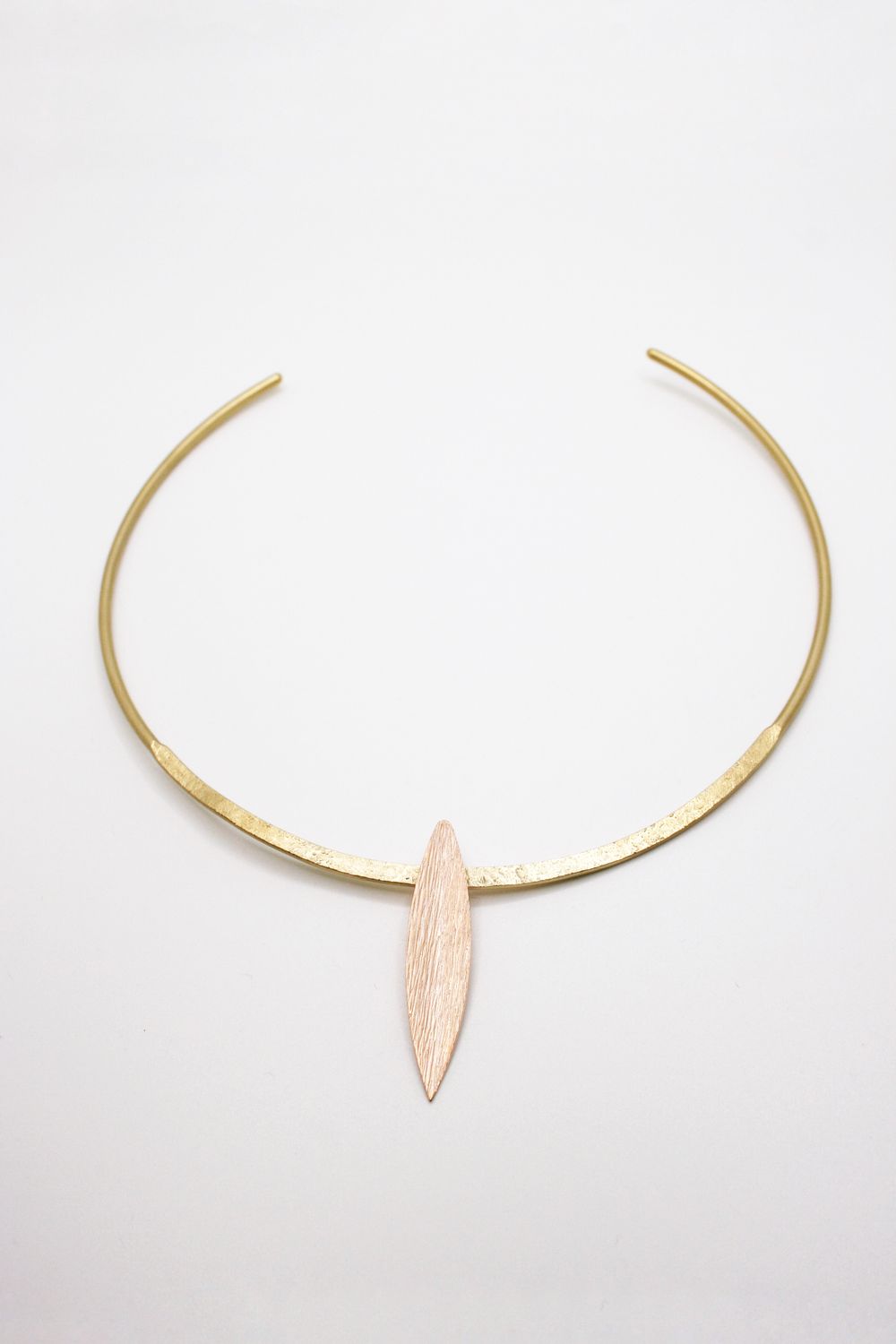 XL TRICOLOR MIMOSA NECKLACE