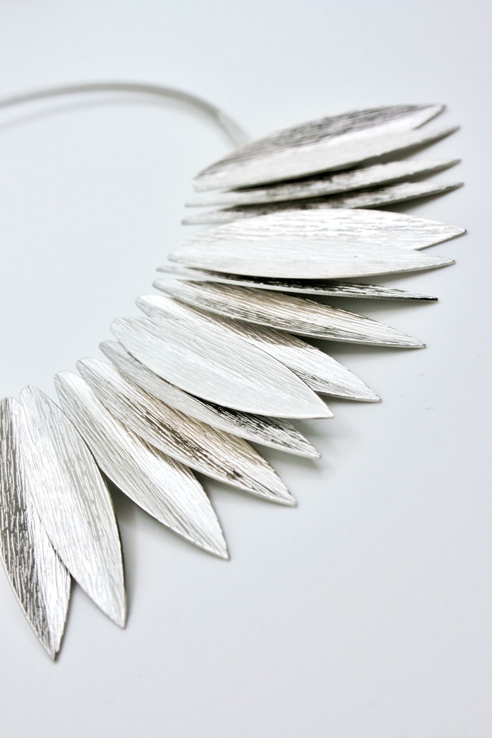 XL RHODIUM MIMOSA NECKLACE