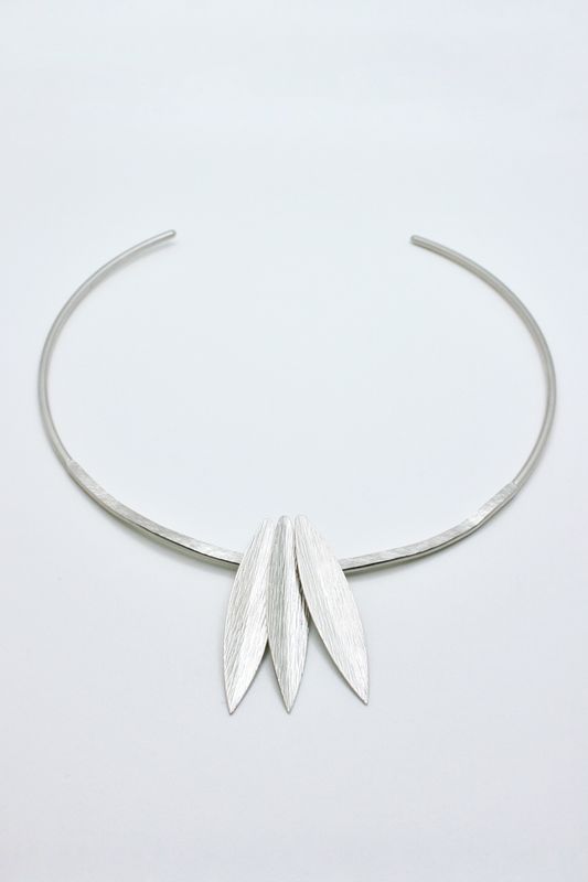 MIMOSA RHODIUM NECKLACE