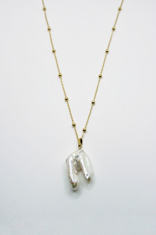 FLAT PEARL PENDANT