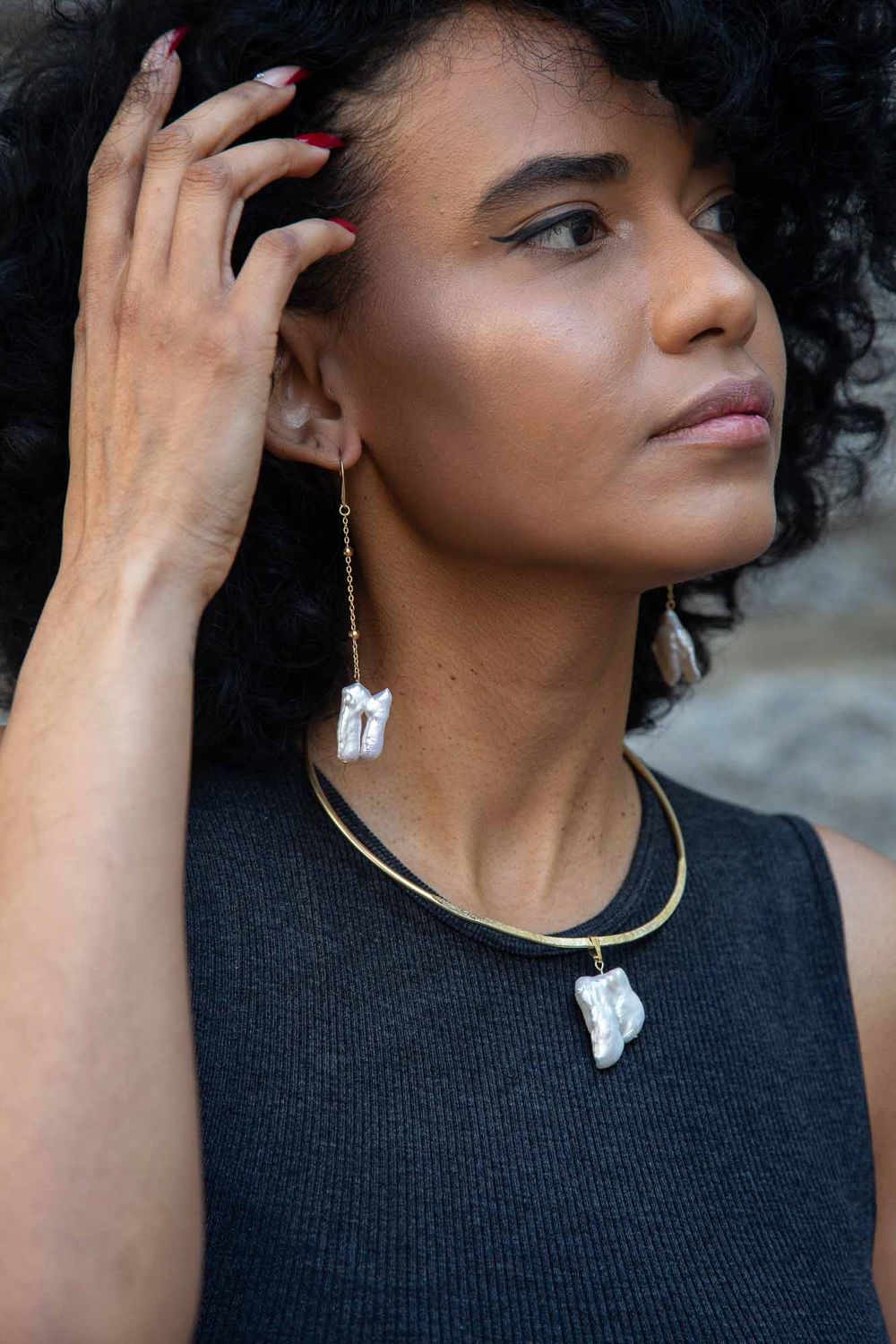 LONG FLAT PEARL EARRINGS