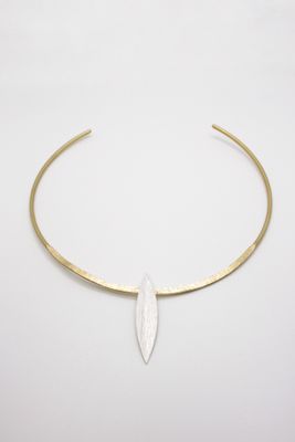 MIMOSA ONE LEAF NECKLACE