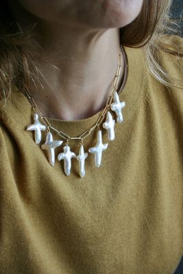 LINK AND CROSS NECKLACE