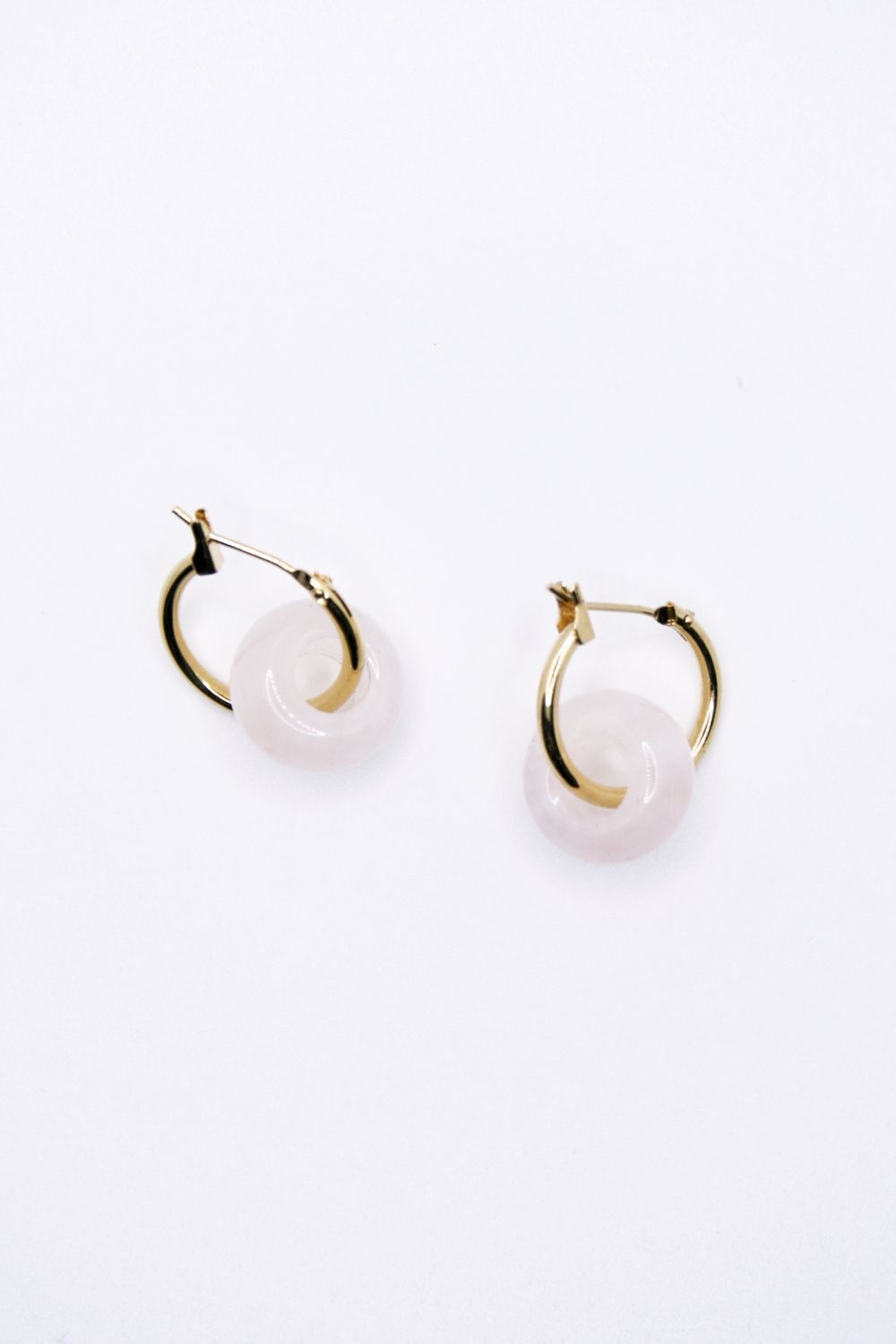 S HOLE QUARTZ EARRINGS