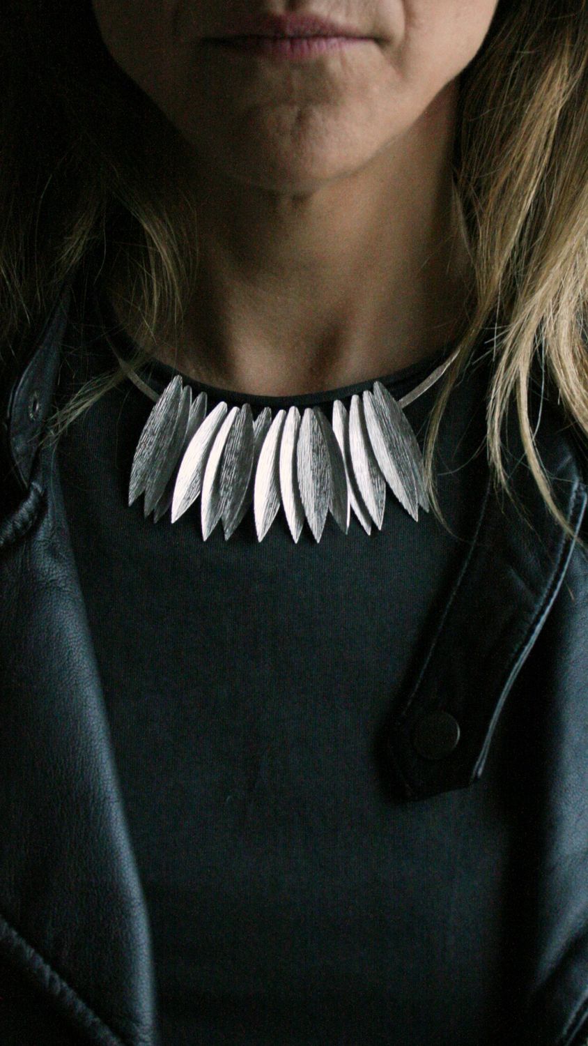 XL RHODIUM MIMOSA NECKLACE