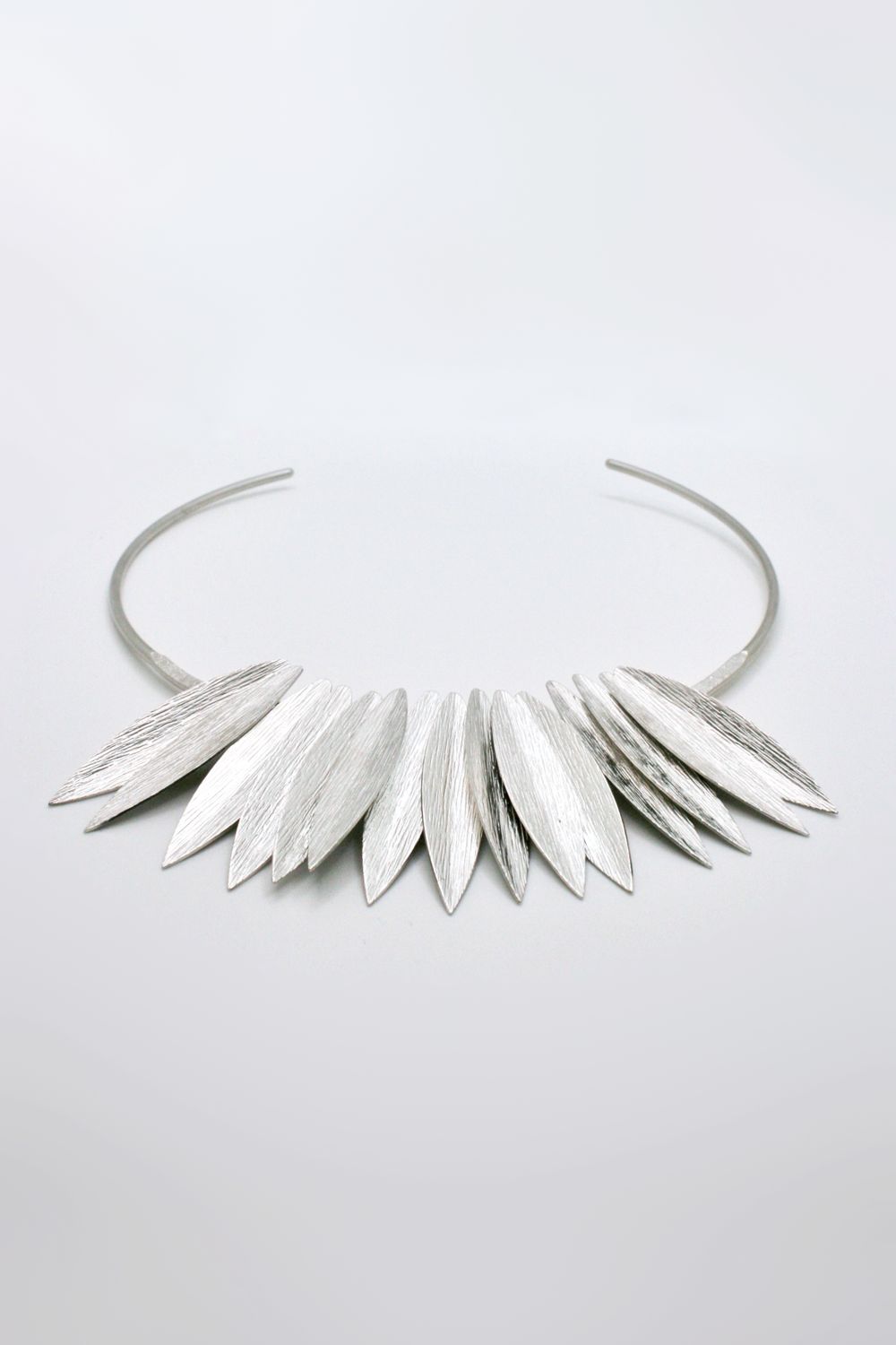 XL RHODIUM MIMOSA NECKLACE