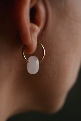 S HOLE QUARTZ EARRINGS