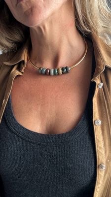 AGATESE HOLE CHOKER