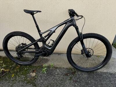 LEVO CARBON 700Wh TEST BIKE taille M