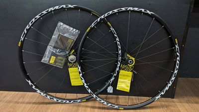 Roues MAVIC Crossmax light 28 boost