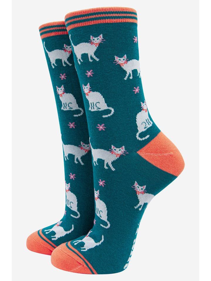 Women&#39;s Floral Cat Bamboo Socks (Size 3-7)