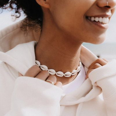 Cream Shell Choker Necklace