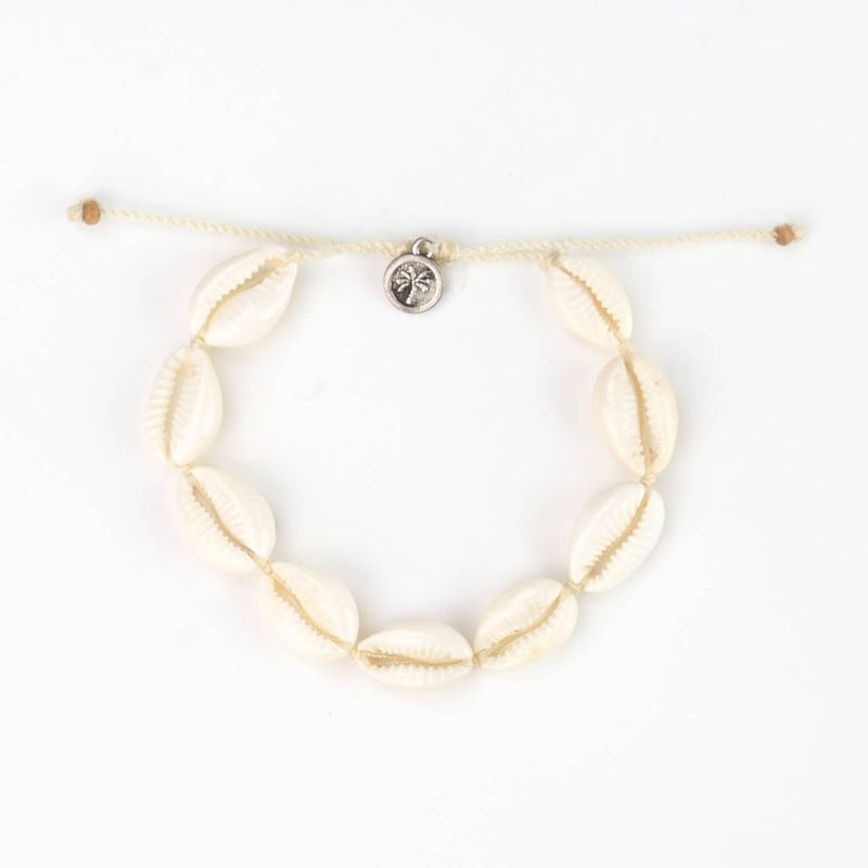 Cream Shell Bracelet