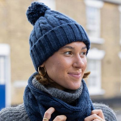 Cable Knit Bobble Hat - Navy