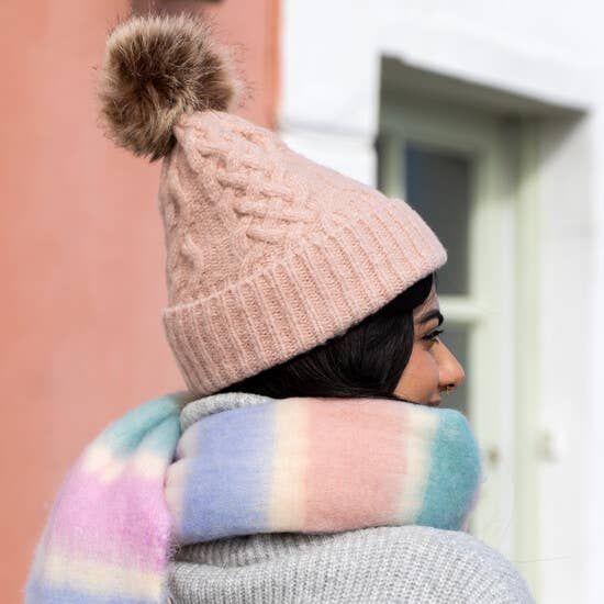 Cable Knit Bobble Hat - Pink