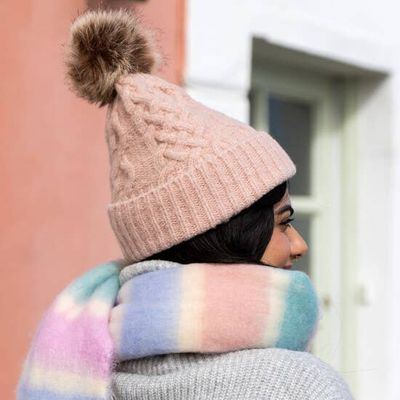 Cable Knit Bobble Hat - Pink