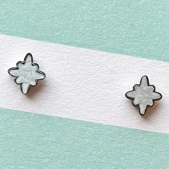 Pearlescent Compass Studs
