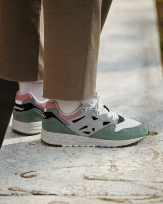 KARHU LEGACY ICEBERG GREEN/ROSE TAN WMNS SIZES (UNISEX) KARHU LEGACY ICEBERG GREEN/ROSE TAN WMNS SIZES (UNISEX)
