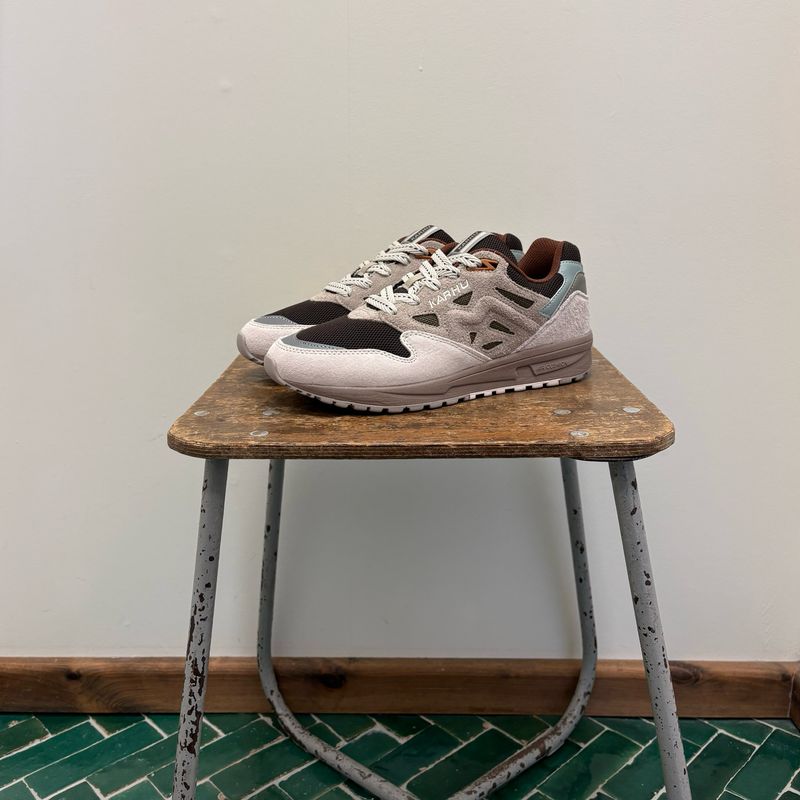 Karhu Legacy 96 White Sand / Beech Beech F806095