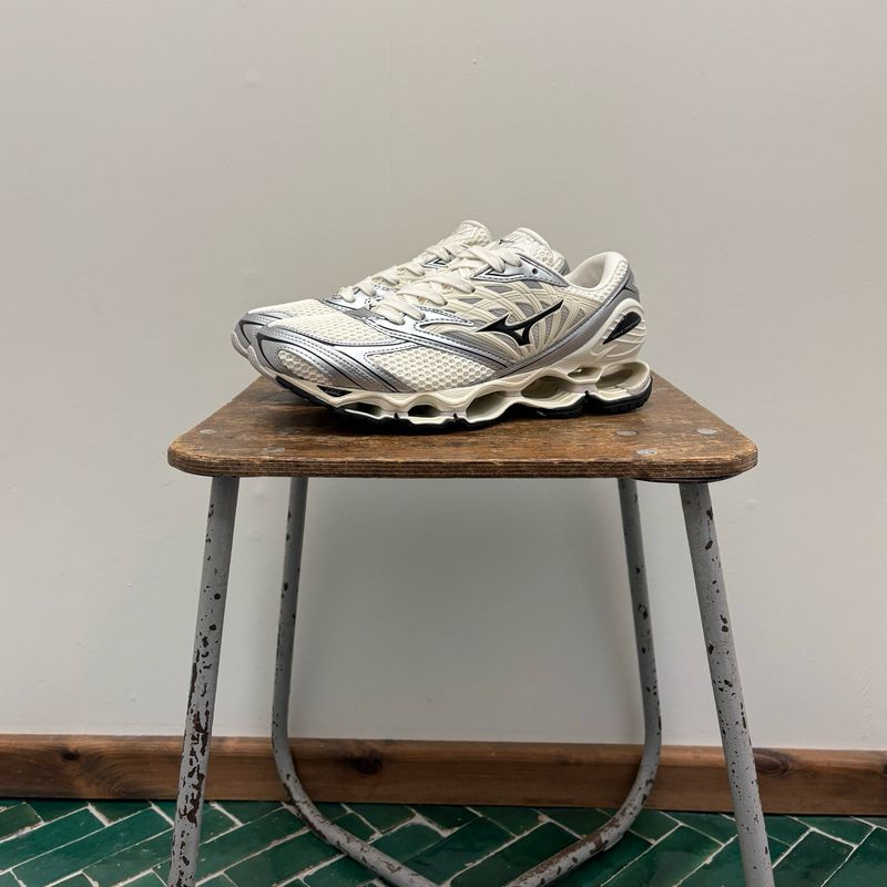 Mizuno SHOE S.L.WAVE PROPHECY LS Pristine/Black/Silver D1GA2511