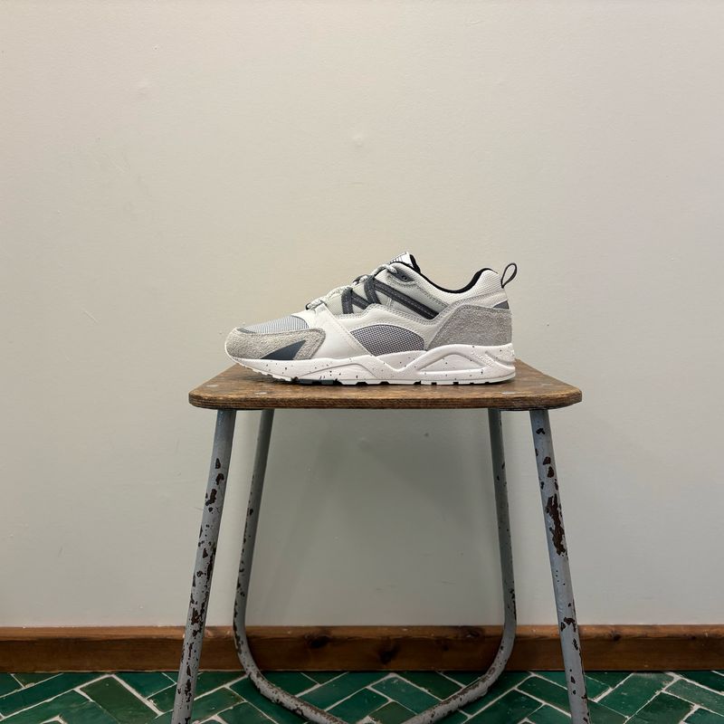 Karhu Fusion 2.0 Foggy Dew / Turbulence Turbulence F804203