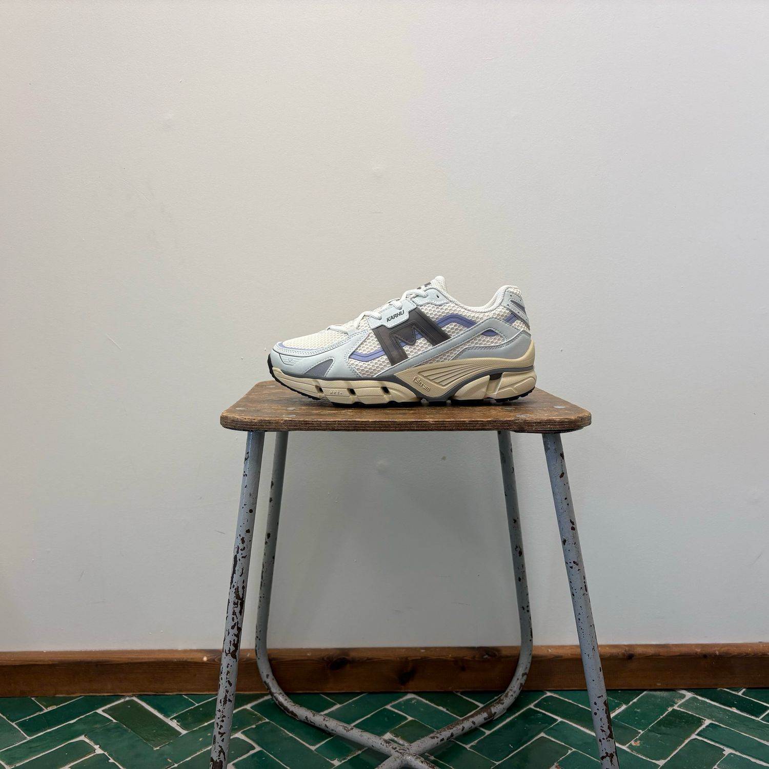 Karhu Super Fulcrum Foggy Dew / Hematite Hematite F860030 Karhu Super Fulcrum Foggy Dew / Hematite Hematite F860030