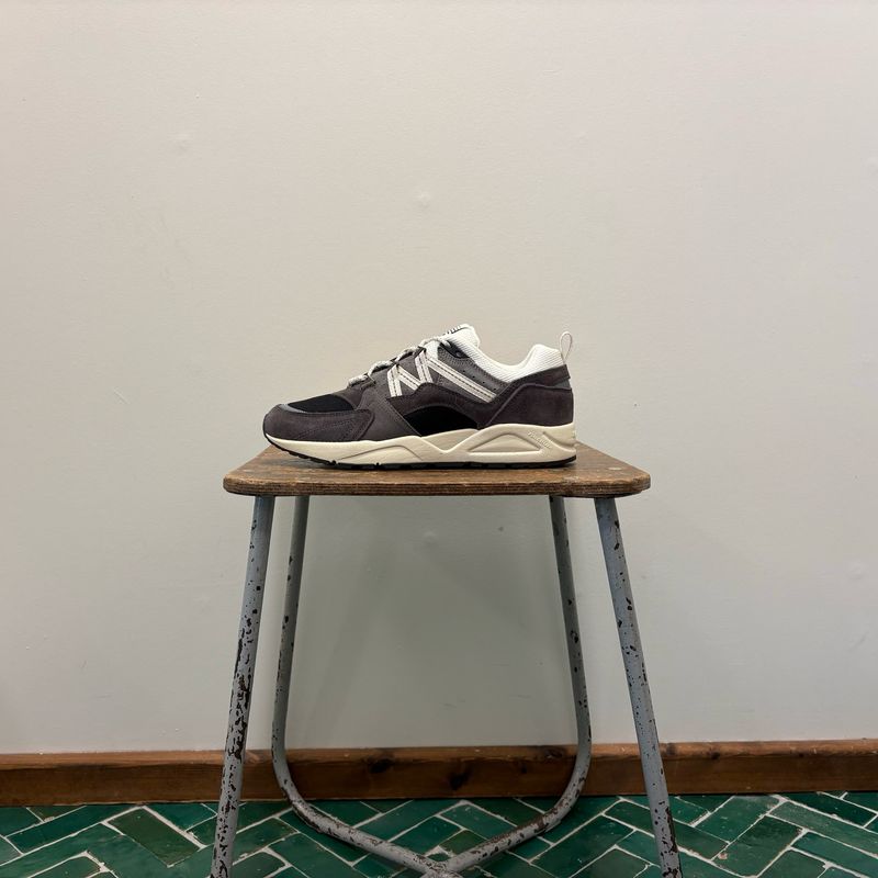 Karhu Fusion 2.0 Dark Gull Gray / Turtledo Turtledove F804208