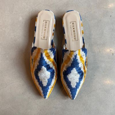 IKAT Slipper Spitz - Blau, Beige, Gold IKAT Slipper Spitz - Blau, Beige, Gold
