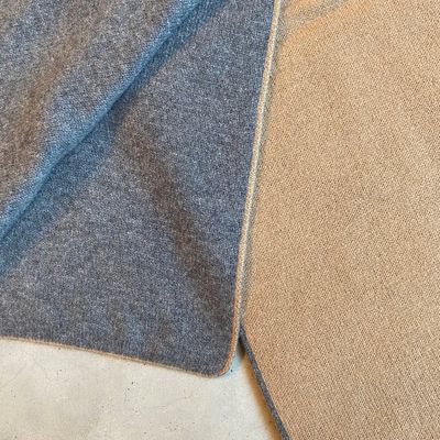 Schal aus Cashmere - camel/grau