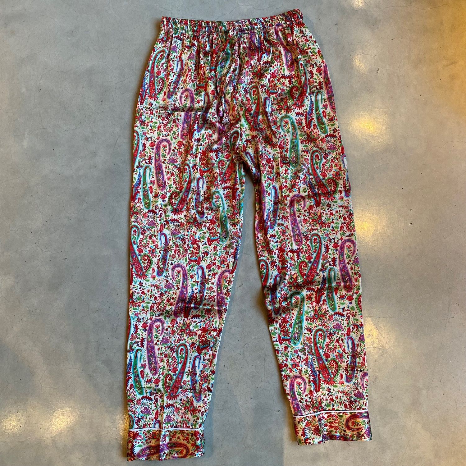 Pyjama aus Seidensatin - Mehrfarben