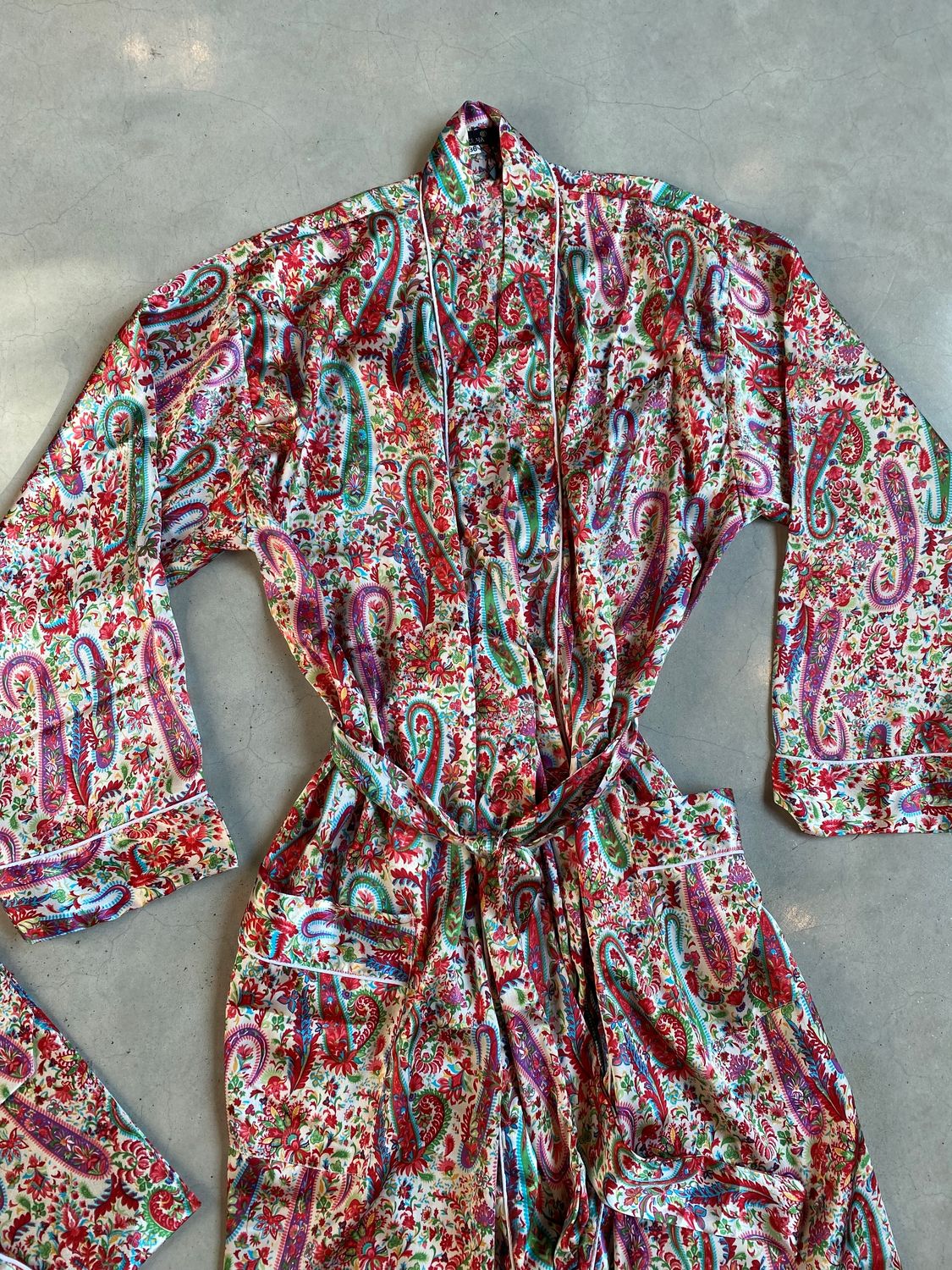 Kimono aus Seidensatin - Mehrfarben