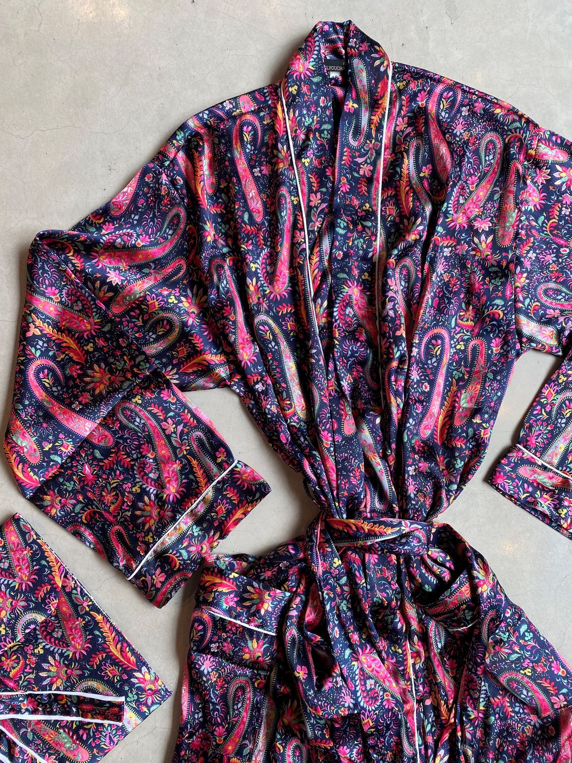 Kimono aus Seidensatin - Navy, rosa