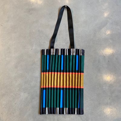 Faltentasche aus Satin - grün, gelb, schwarz