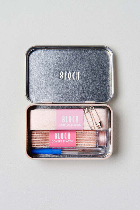 Bloch A0527- point shoe ribbon kit Bloch A0527- point shoe ribbon kit