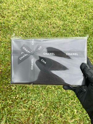 AUTHENTIC CHANEL SET - 5 PIECES