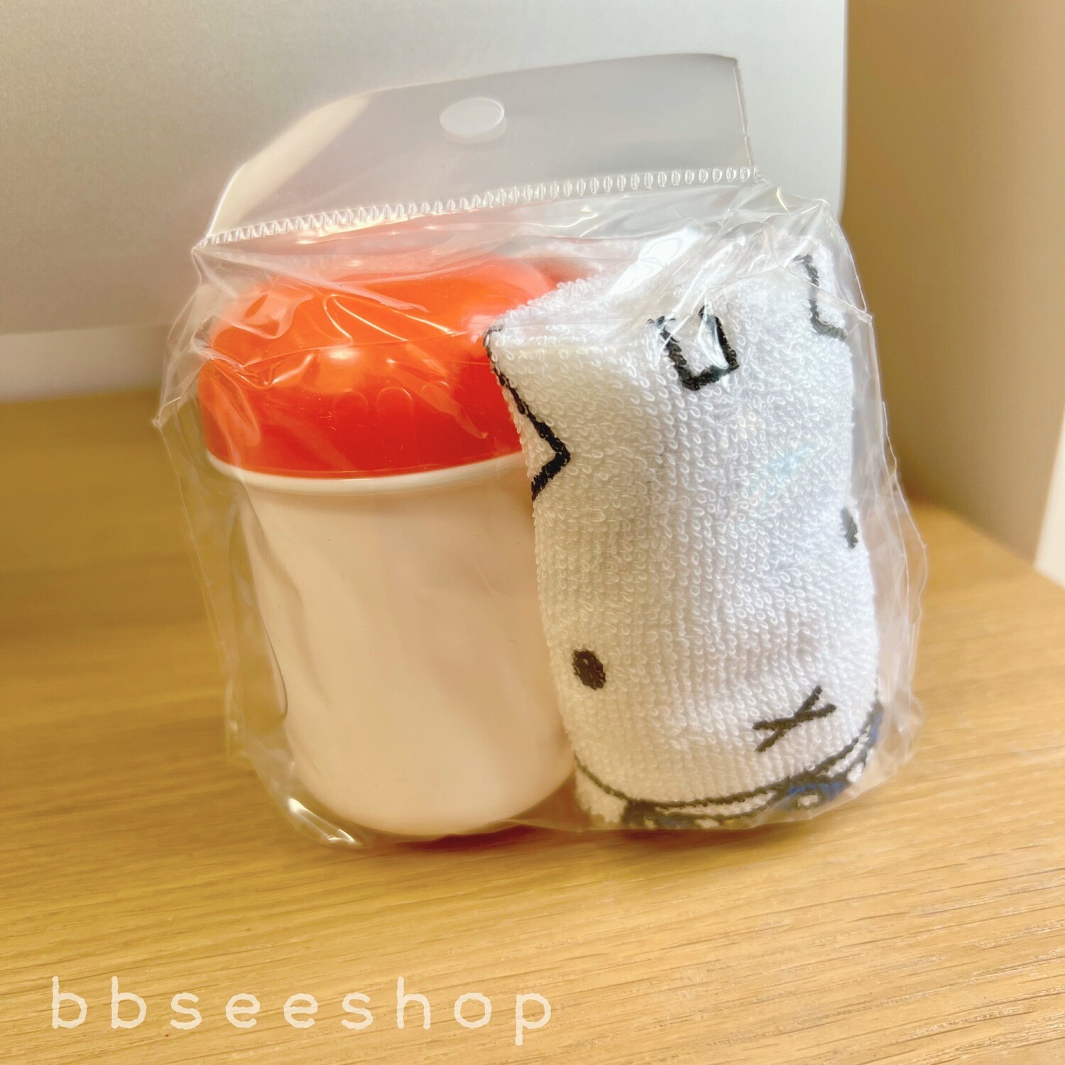 日本製100%純棉 miffy 手巾仔連盒 (藍花裙款)