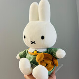 Miffy &amp; Snuffy 綠裙可坐款公仔 28cm