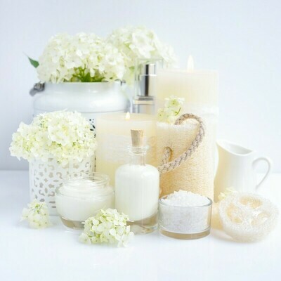 Local Bath, Body &amp; Home - Candles